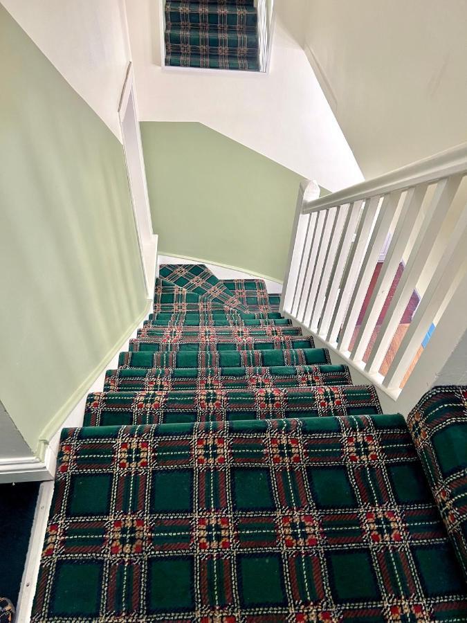 Roost Hill - Free Parking Zone Hotel Edinburgh Luaran gambar